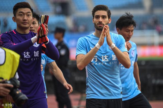  法甲月度最佳教练颁给升班马  